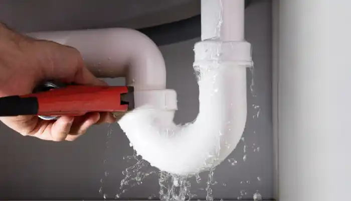 Rohrbruch Notdienst bei Wasserschaden